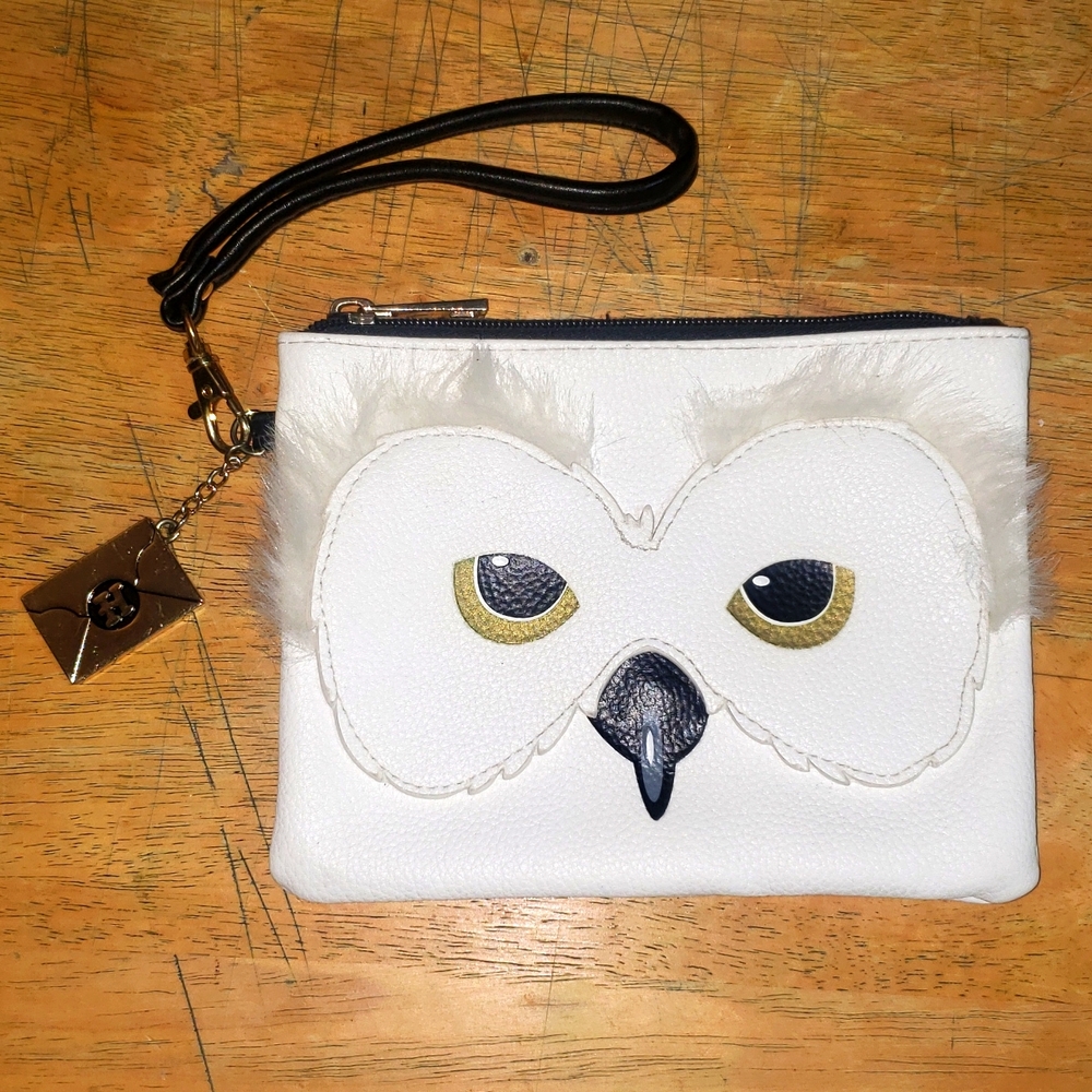 HARRY POTTER OWL WRISTLET PURSE